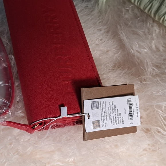 Burberry Hampshire Crossbody Embossed Logo NWTs - Picture 8 of 10